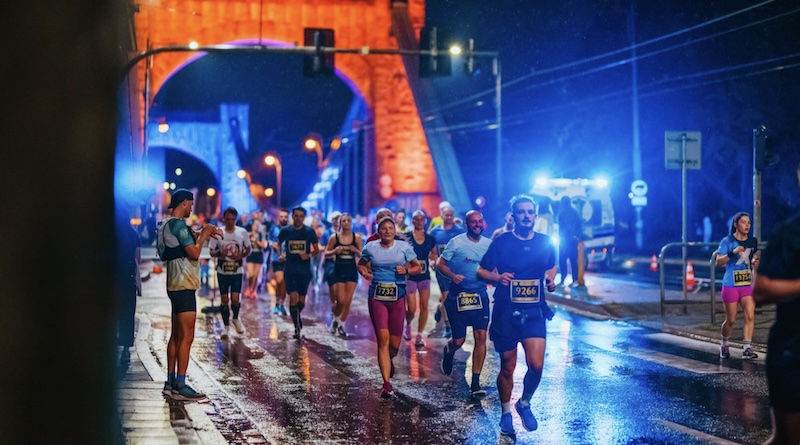 Kozłowski i Lisowska wygrali 11. PKO Nocny Wrocław Półmaraton