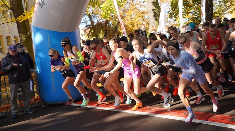 Aleksandra Lisowska triumfuje w mistrzostwach Polski na 10 km