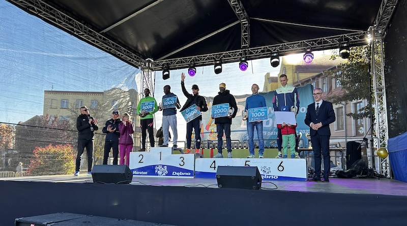 Jesienny 51. Maraton Dębno wreszcie na mecie