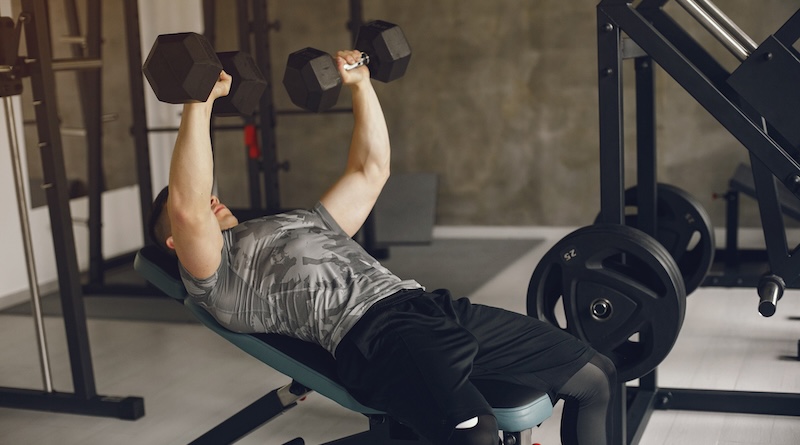 Ławka do ćwiczeń – fundament, na którym budujesz formę