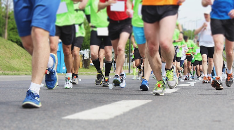 Biegunka biegacza: skąd się bierze i jak jej uniknąć przed startem?