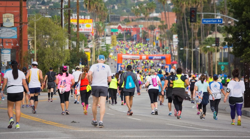 Los Angeles Marathon rozda medale na 29 km. Co na to szef Maratonu Warszawskiego?