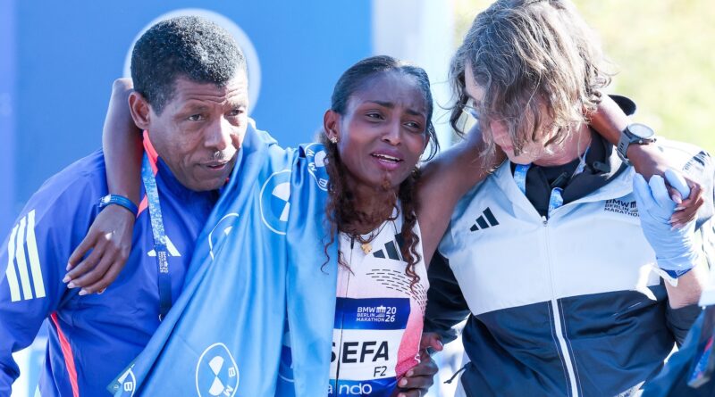 Dramat Tigst Assefy. Wygrała Berlin Marathon z zerwanym Achillesem Dramat Tigst Assefy. Wygrała Berlin Marathon z zerwanym Achillesem
