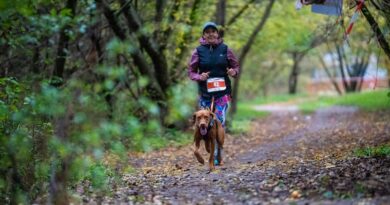 Cztery łapy, dwie nogi, jedna meta. Warsaw Dog Run coraz bliżej Cztery łapy, dwie nogi, jedna meta. Warsaw Dog Run coraz bliżej